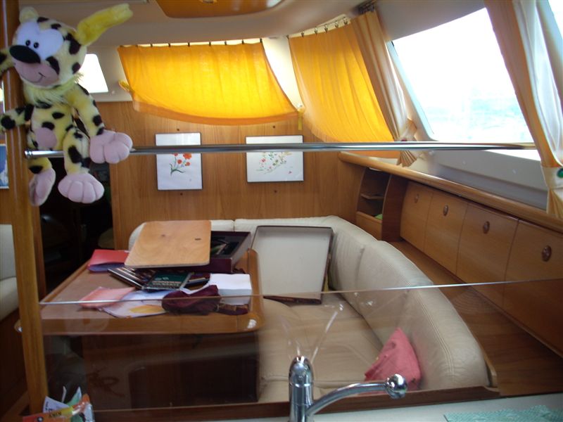 [Immagine: 2009914115738_quadrato sin.JPG]